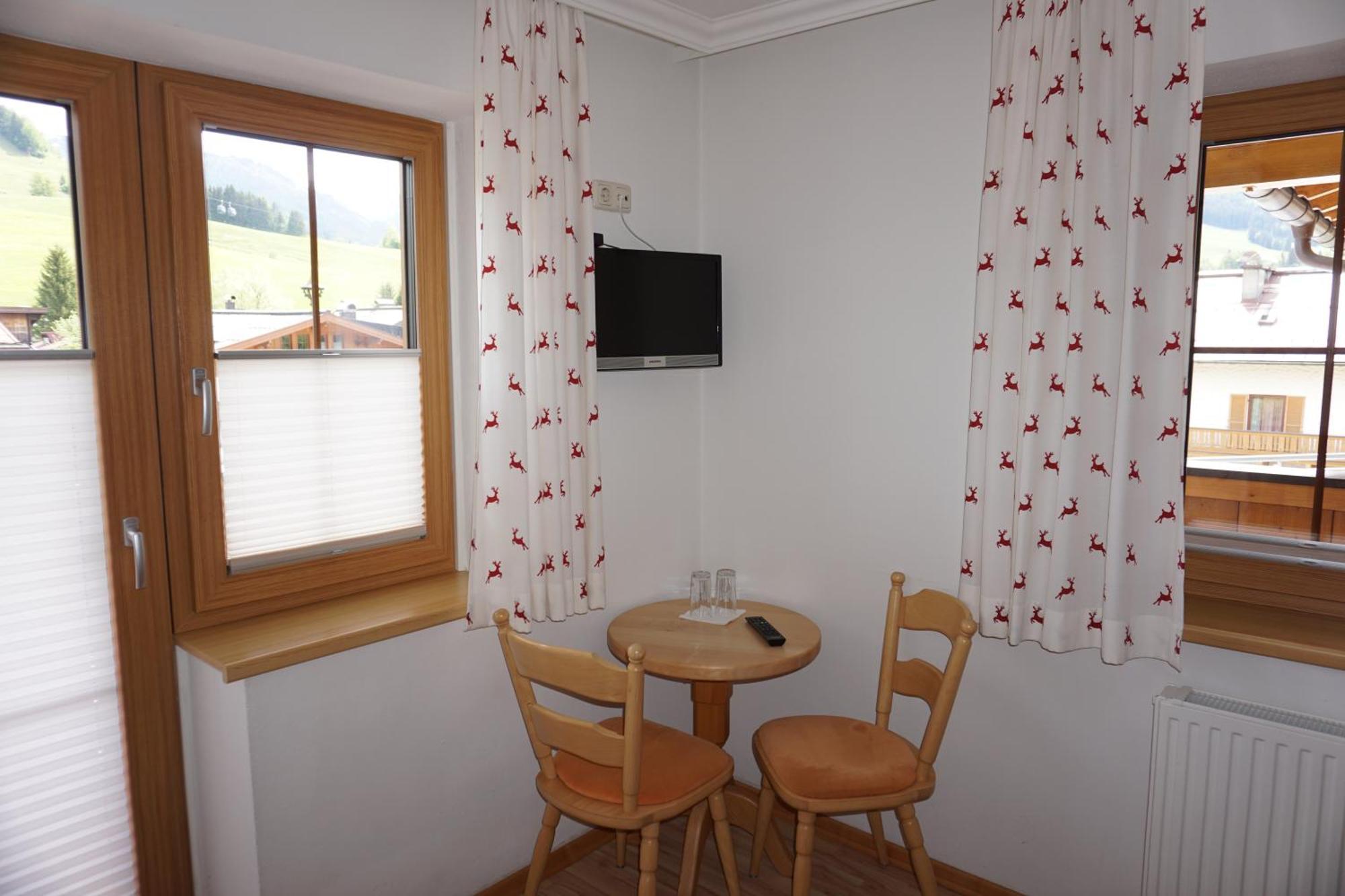Pension & Appartements Anny Maria Alm am Steinernen Meer Eksteriør billede