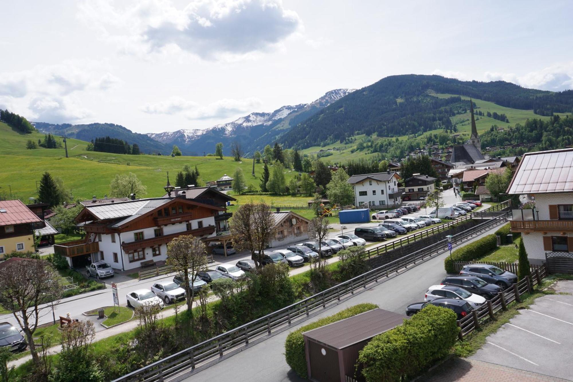Pension & Appartements Anny Maria Alm am Steinernen Meer Eksteriør billede