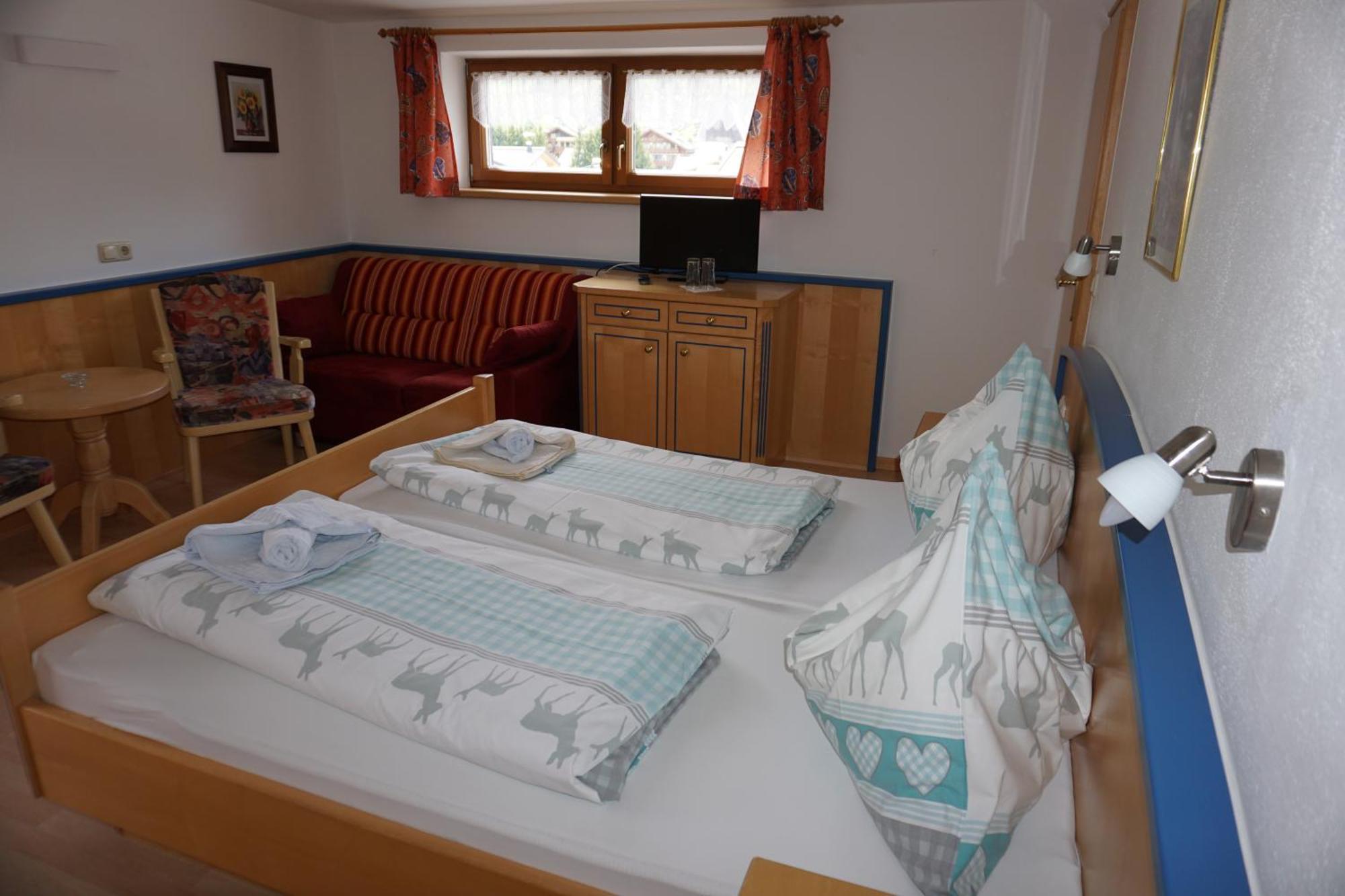 Pension & Appartements Anny Maria Alm am Steinernen Meer Eksteriør billede
